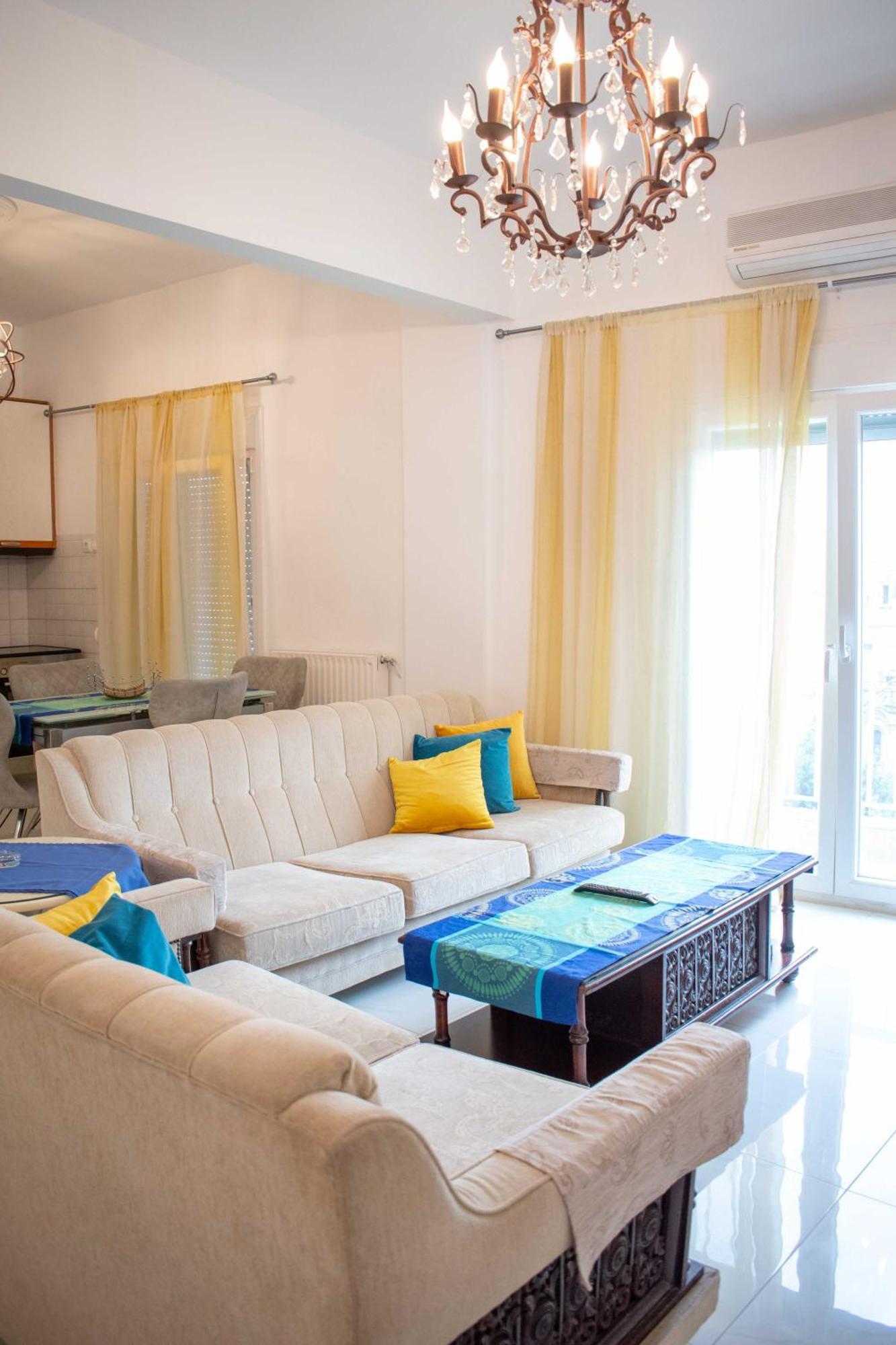 C.16 The Nest #colony Heart Thessaloniki