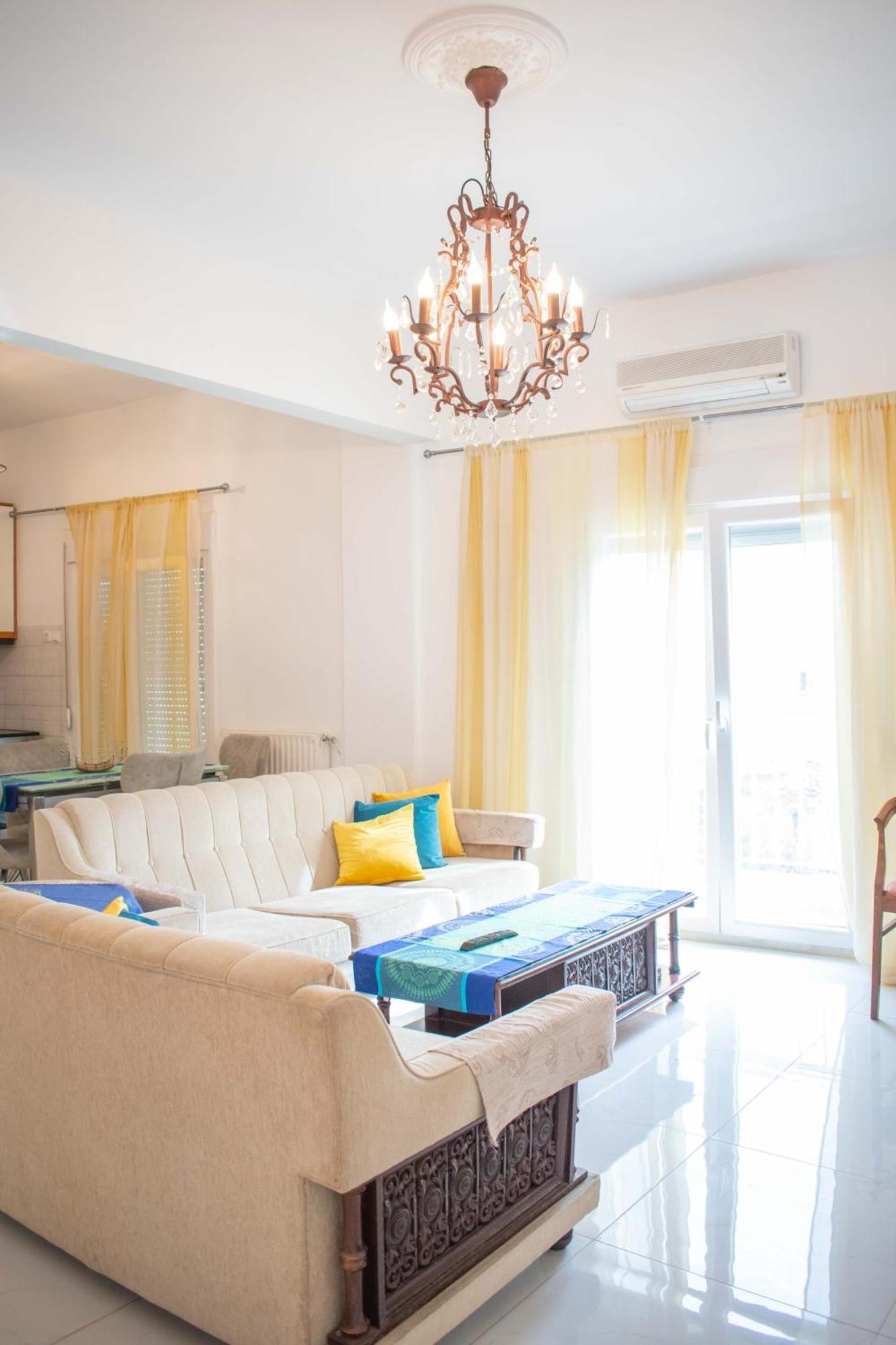 C.16 The Nest #colony Heart Thessaloniki