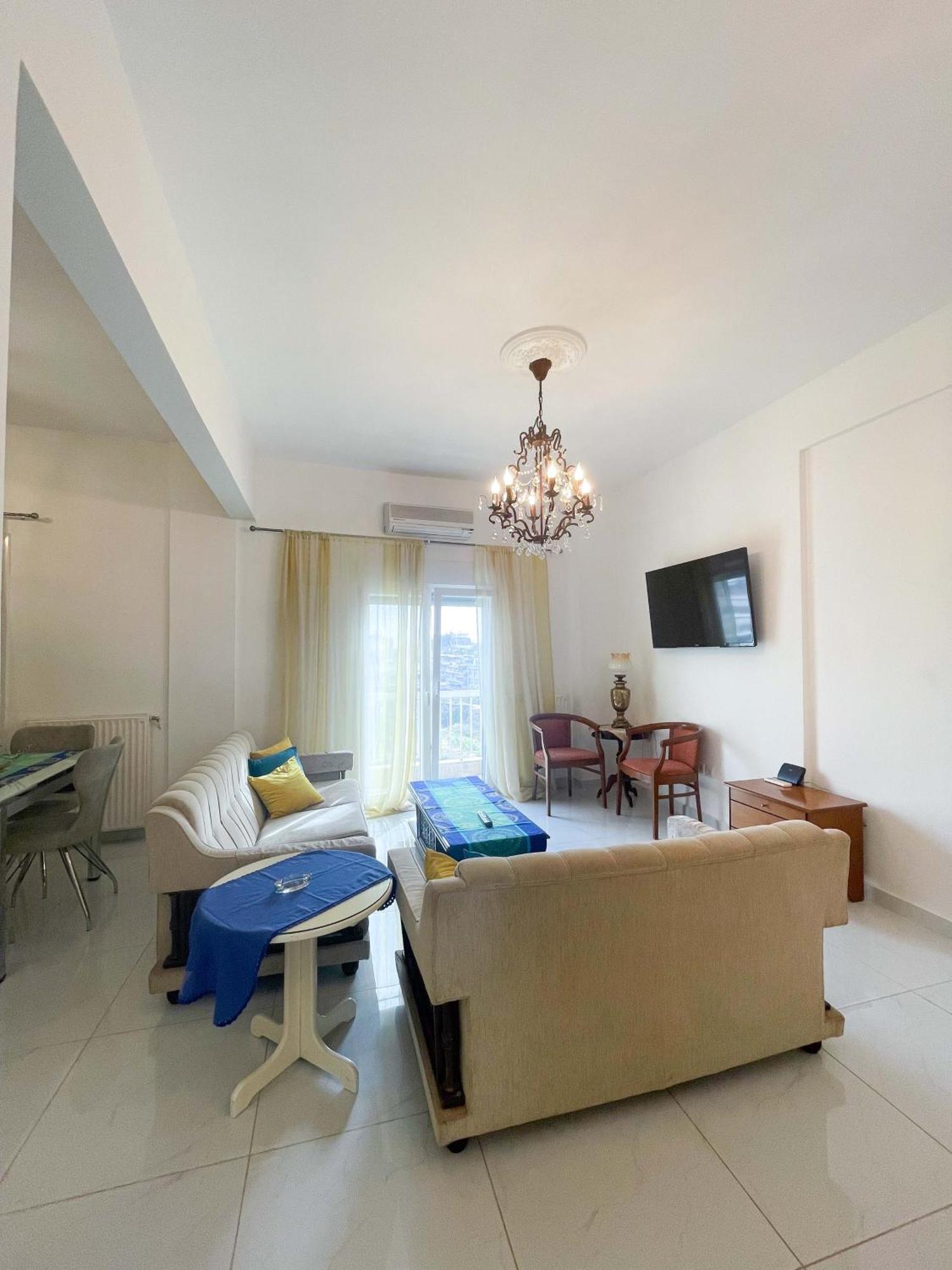 C.16 The Nest #colony Heart Thessaloniki